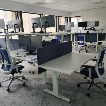 Verstelbare vergadertafels
