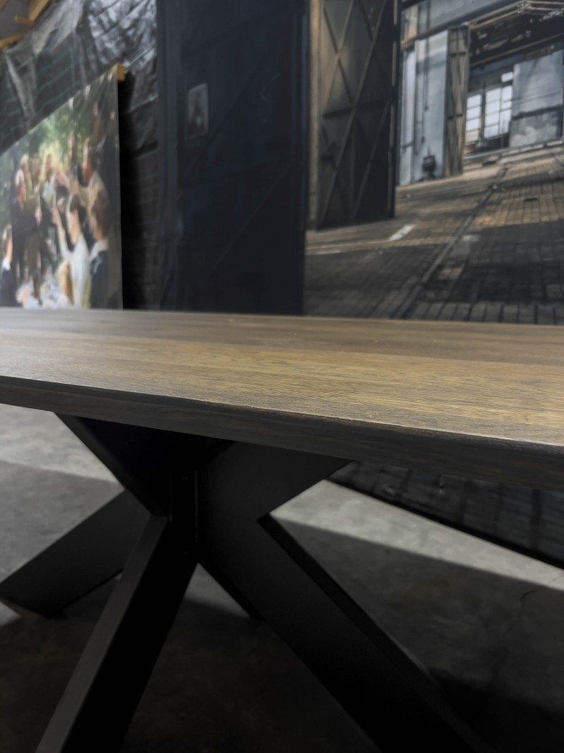 Eikenhouten ovale tafel spider