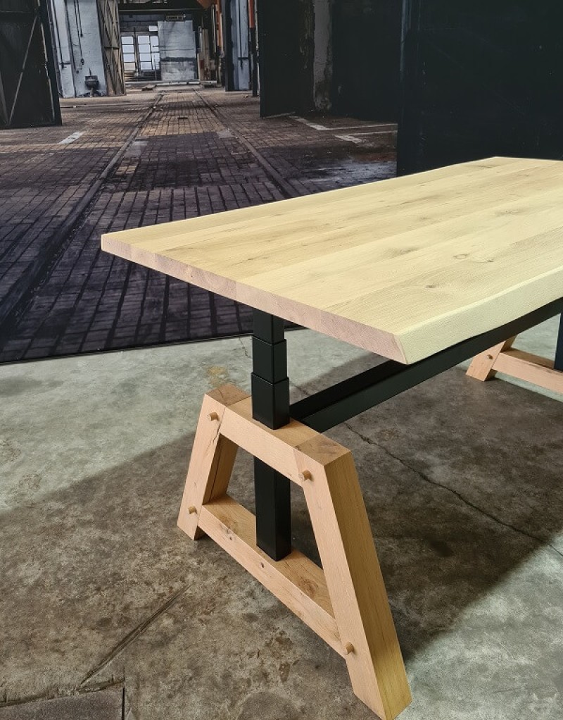 Vintable OAK-frame zit-sta tafel