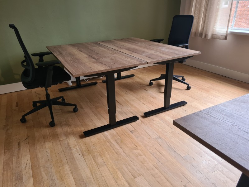 T-Frame Inbus zit-sta bureau